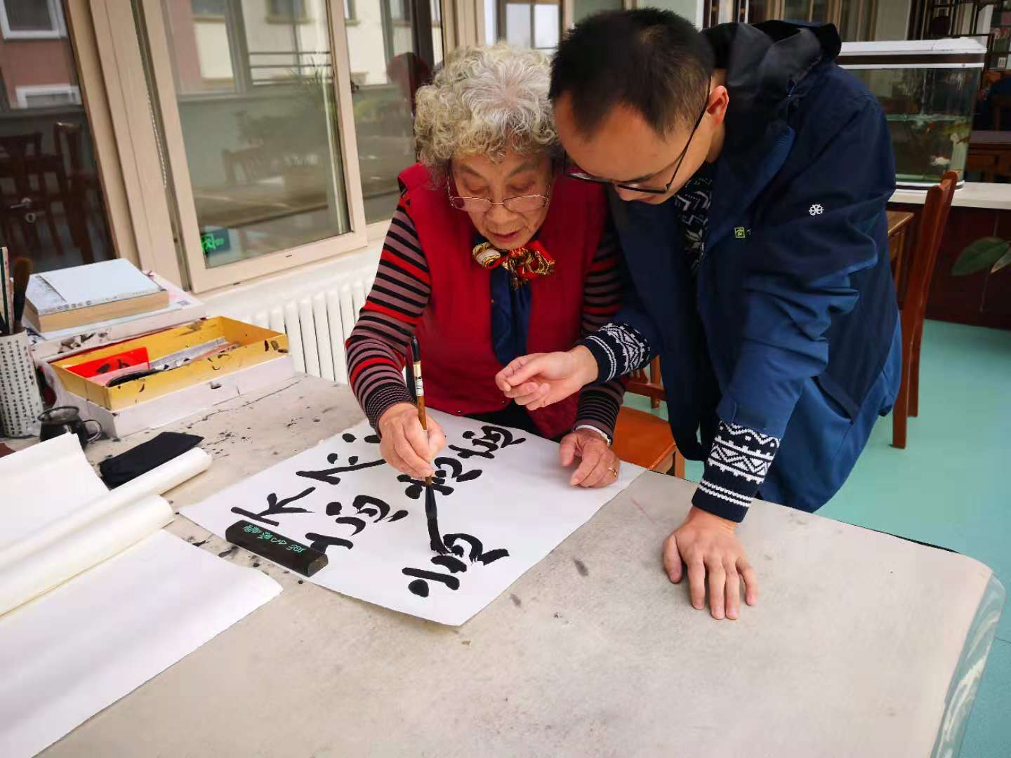北部党小组敬老活动.jpg